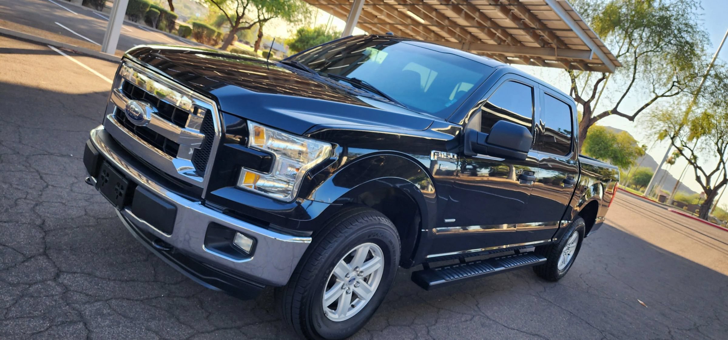 Used 2016 Ford F150 XLT AWD/4WD image 2