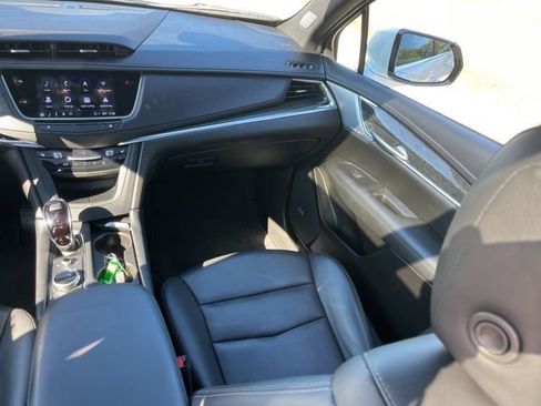 Certified 2023 Cadillac XT5 Premium Luxury w/ LPO, Floor Liner Package image 33