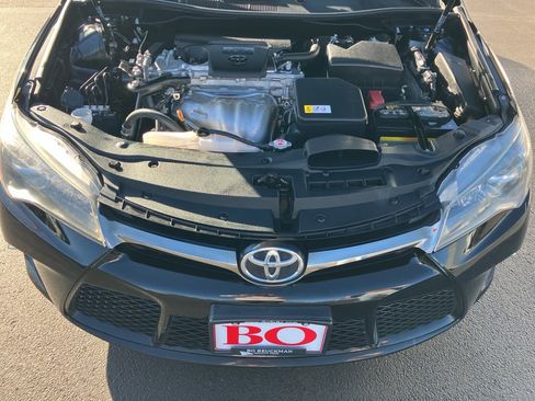 Used 2017 Toyota Camry SE image 34