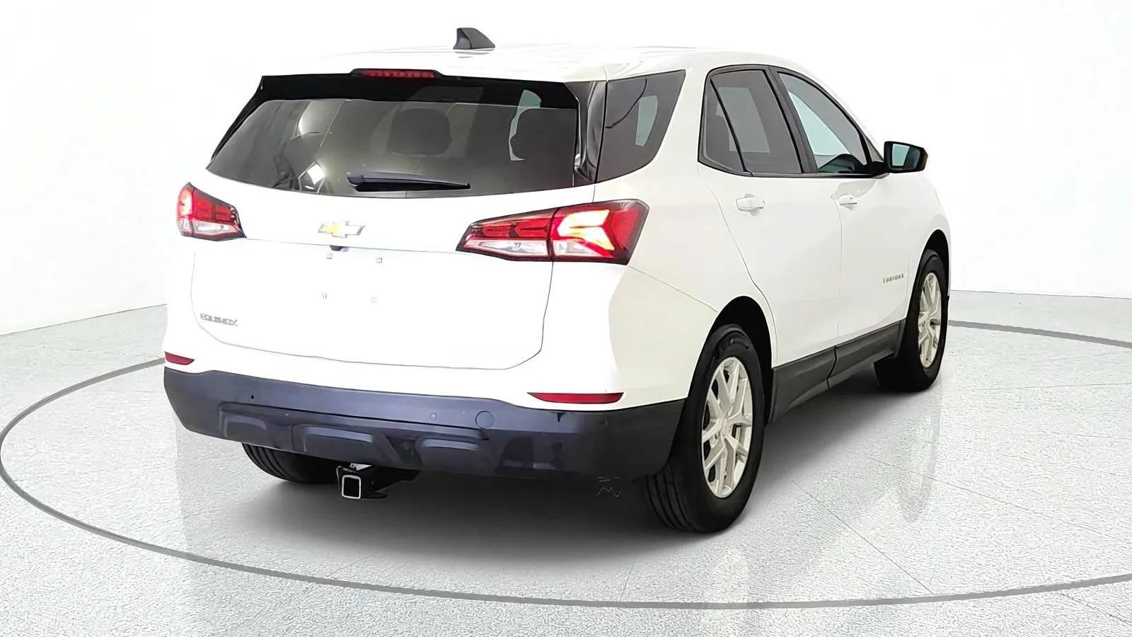 Used 2023 Chevrolet Equinox LS w/ LS Convenience Package FWD image 8