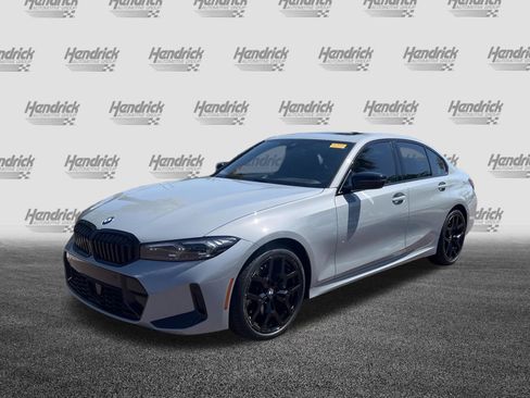 Used 2025 BMW 330i Sedan w/ M Sport Package image 5