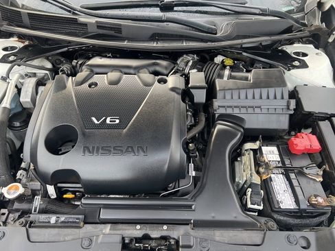 Certified 2018 Nissan Maxima Platinum image 28