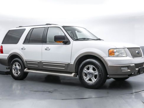 Used 2004 Ford Expedition Eddie Bauer image 4