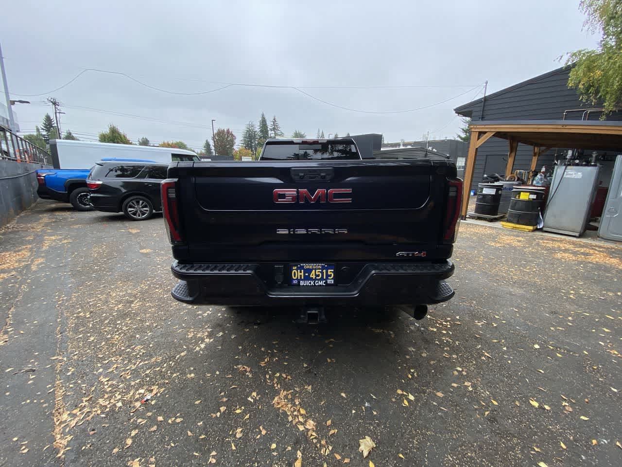 Used 2025 GMC Sierra 2500 AT4 w/ AT4 Premium Plus Package AWD/4WD image 5