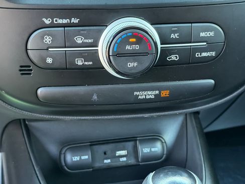 Used 2019 Kia Soul + FWD image 22