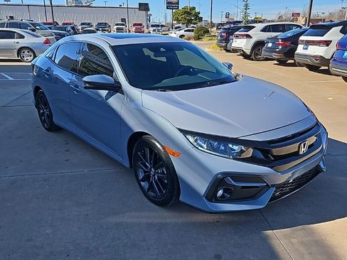 Used 2021 Honda Civic EX image 3