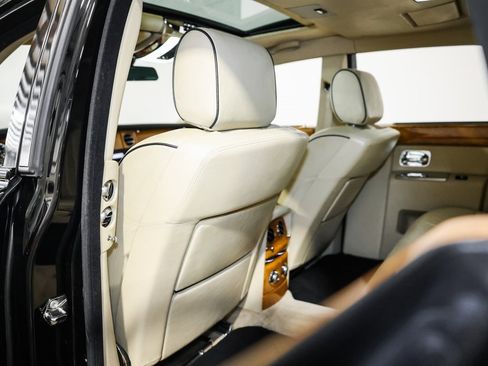 Used 2006 Rolls-Royce Phantom Sedan image 34