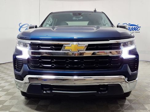 Used 2023 Chevrolet Silverado 1500 LT AWD/4WD image 3