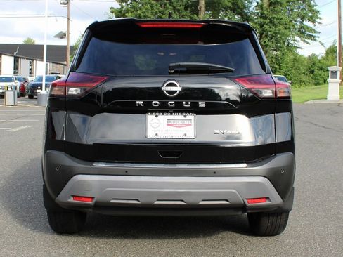Certified 2022 Nissan Rogue SV image 7