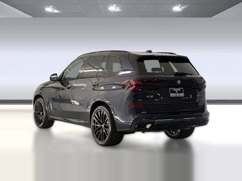 Used 2026 BMW X5 sDrive40i w/ M Sport Package RWD image 3