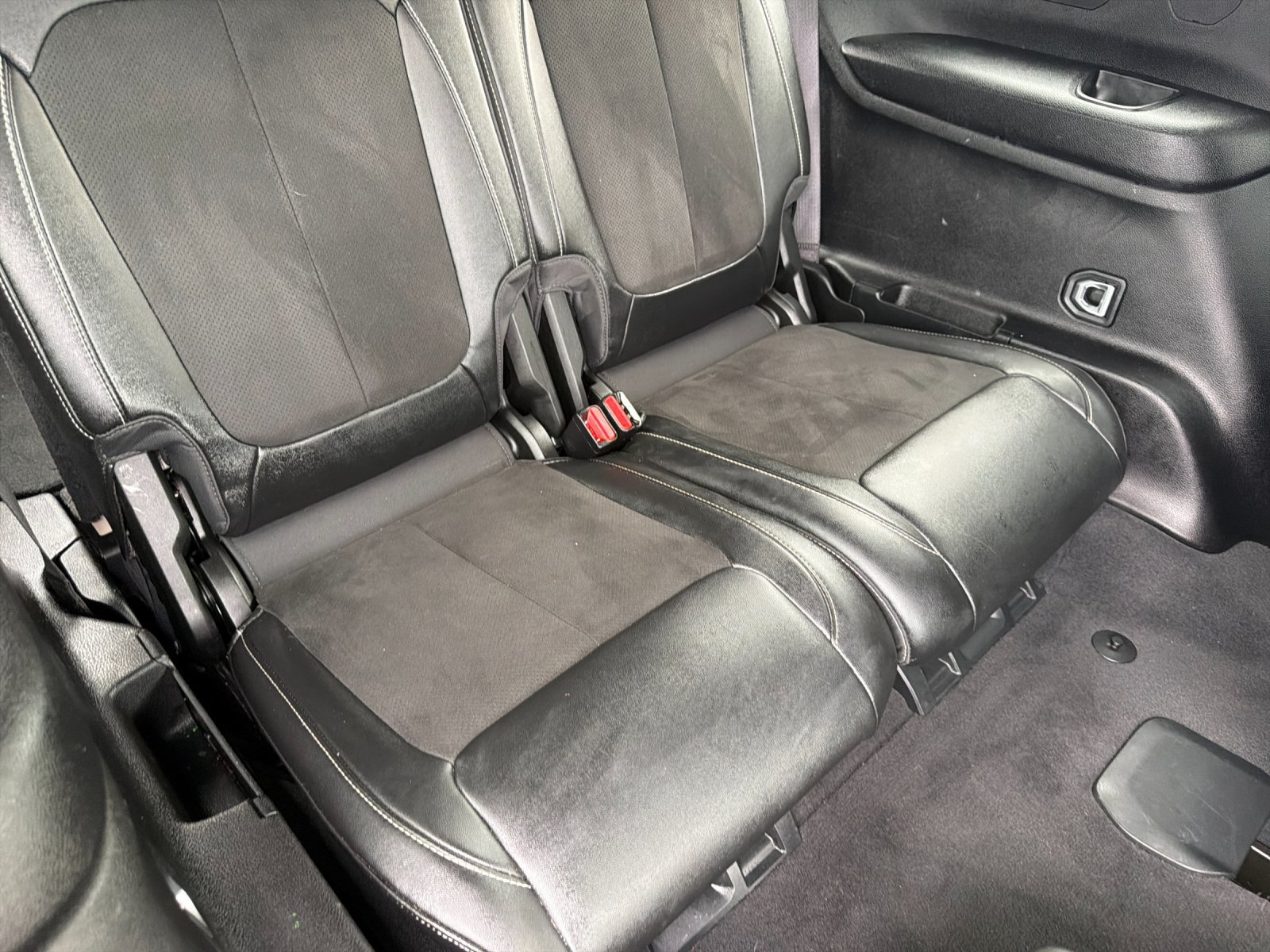 Used 2023 Jeep Grand Cherokee L Laredo AWD/4WD image 18