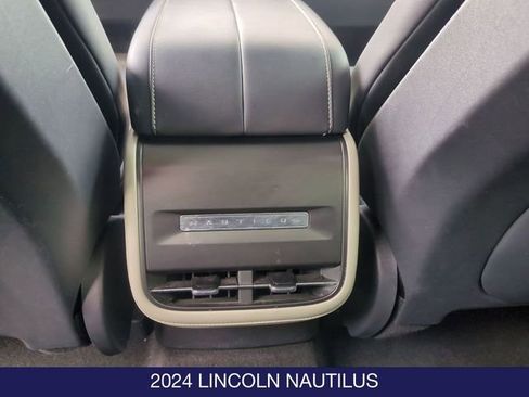 Used 2024 Lincoln Nautilus Reserve AWD/4WD image 26
