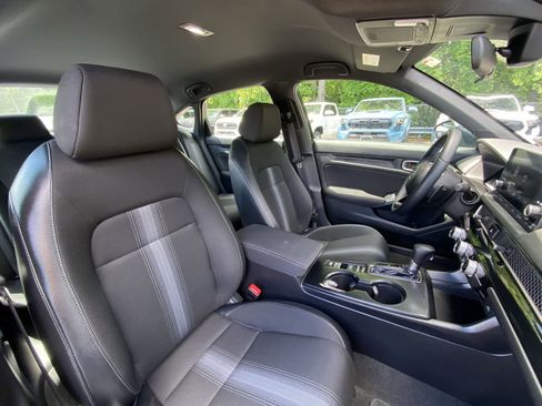 Used 2023 Honda Civic Sport image 25