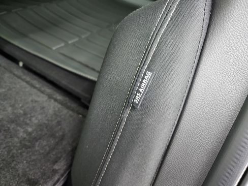 Used 2023 Nissan Rogue SV image 34