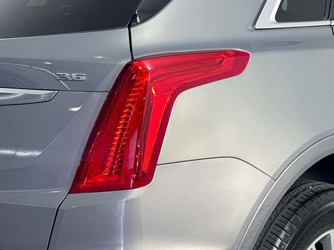 Used 2018 Cadillac XT5 Luxury w/ Driver Awareness Package image 34