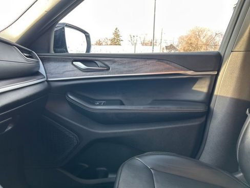 Used 2024 Jeep Grand Cherokee L Limited w/ Trailer Tow Package image 42