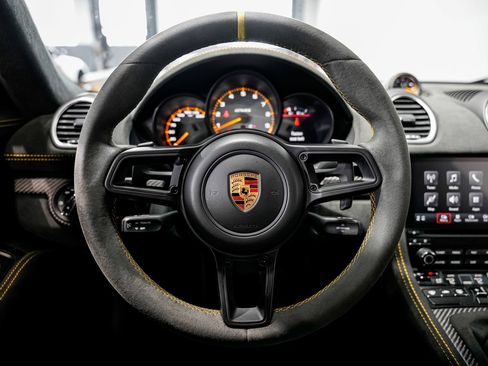 Used 2023 Porsche 718 Cayman GT4 RS RWD image 10