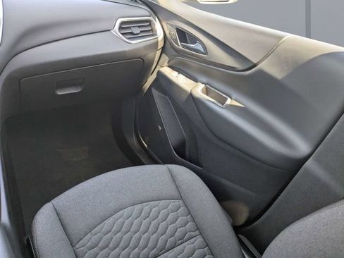 Used 2020 Chevrolet Equinox LT FWD image 17