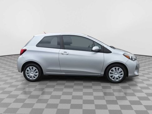 Used 2016 Toyota Yaris L FWD image 9