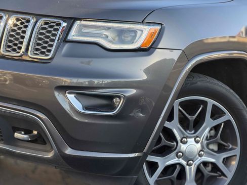Used 2019 Jeep Grand Cherokee Overland RWD image 6