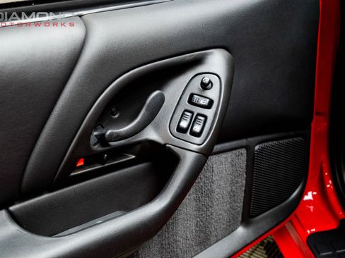 Used 2002 Chevrolet Camaro Z28 w/ SS Performance/Appearance Pkg image 70