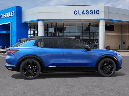 New 2026 Chevrolet Equinox EV RS image 5