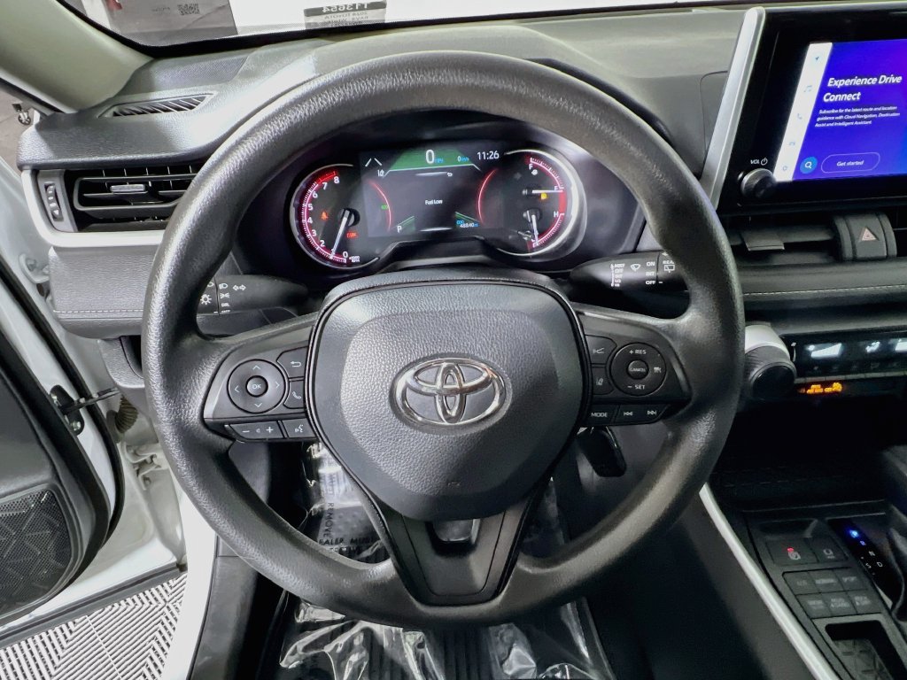Used 2024 Toyota RAV4 LE AWD/4WD image 10
