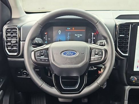 Used 2025 Ford Ranger XLT w/ FX4 Off-Road Package AWD/4WD image 14