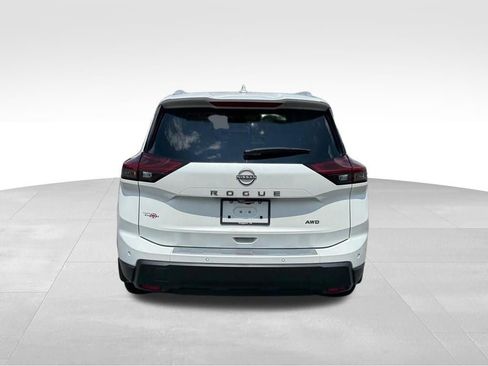 Used 2025 Nissan Rogue SV w/ SV Premium Package AWD/4WD image 6