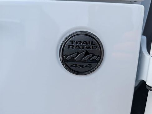 Used 2022 Jeep Wrangler Sport S image 10