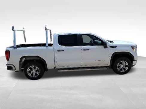 Used 2020 GMC Sierra 1500 4x4 Crew Cab w/ Sierra Value Package image 2