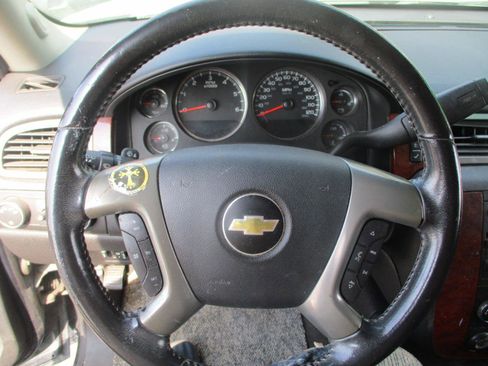 Used 2012 Chevrolet Suburban LS w/ All-Star Edition AWD/4WD image 10