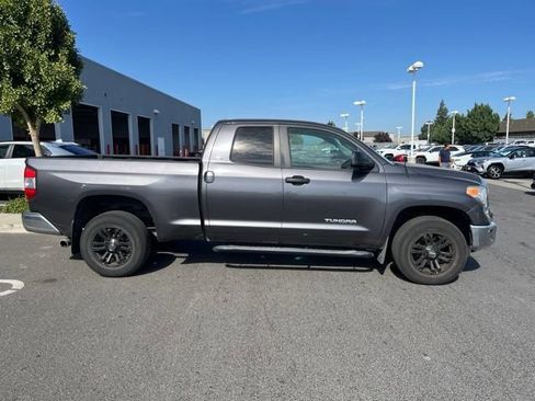 Used 2017 Toyota Tundra SR5 RWD image 3
