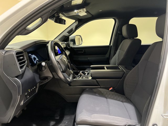 Used 2025 Toyota Tundra SR AWD/4WD image 17