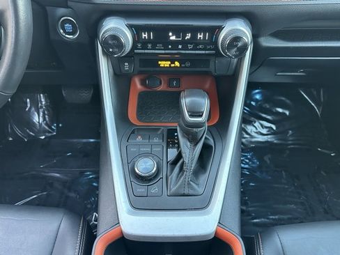 Used 2022 Toyota RAV4 Adventure image 31