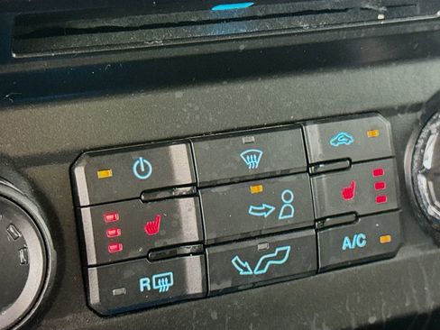 Used 2017 Ford F150 XLT w/ Equipment Group 302A Luxury image 19