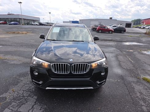 Used 2017 BMW X3 sDrive28i RWD image 2