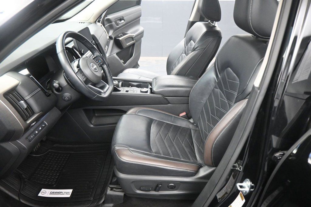 Used 2024 Nissan Pathfinder Platinum w/ Cargo Package AWD/4WD image 9