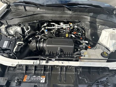 Used 2024 Ford Explorer XLT w/ Equipment Group 202A image 18