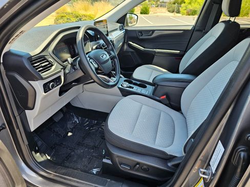 Used 2023 Ford Escape Active AWD/4WD image 16