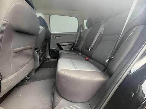 Used 2021 Nissan Rogue SV AWD/4WD image 17