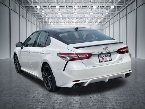 Used 2020 Toyota Camry XSE FWD image 10