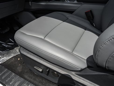 New 2025 Ford F150 Lightning Flash image 38