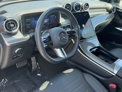 Used 2026 Mercedes-Benz GLC 300 image 17