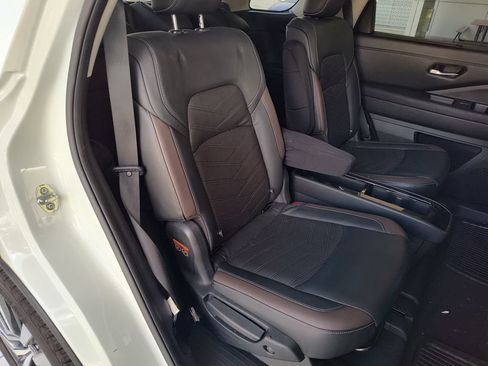 Used 2022 Nissan Pathfinder Platinum w/ Cargo Package FWD image 36