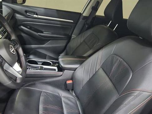 Certified 2025 Nissan Altima 2.5 SR w/ SR Premium Package image 14