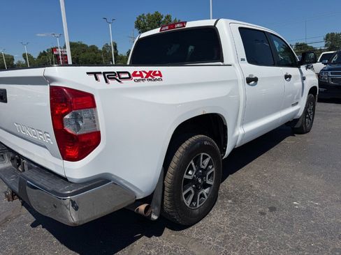 Used 2014 Toyota Tundra SR5 AWD/4WD image 11