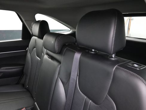 Certified 2024 Kia Sorento S w/ Panoramic Sunroof Package AWD/4WD image 12