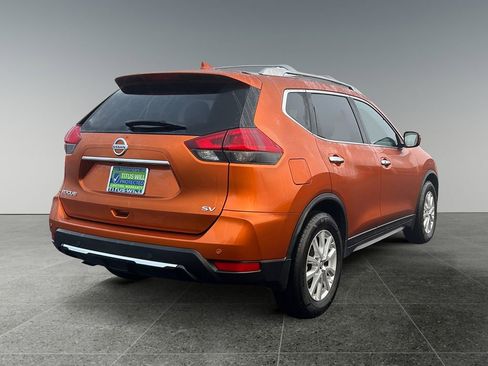 Used 2020 Nissan Rogue SV image 7