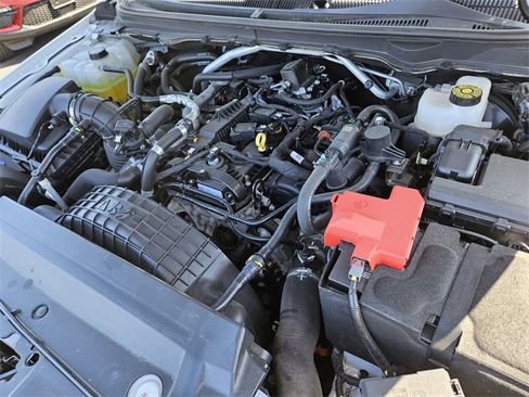 Used 2022 Ford Ranger Lariat w/ Tremor Off-Road Package image 18